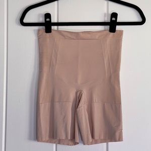 SPANX OnCore Shaper Shorts